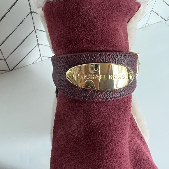 Michael Kors Tracy Boots - Picture 8 of 9